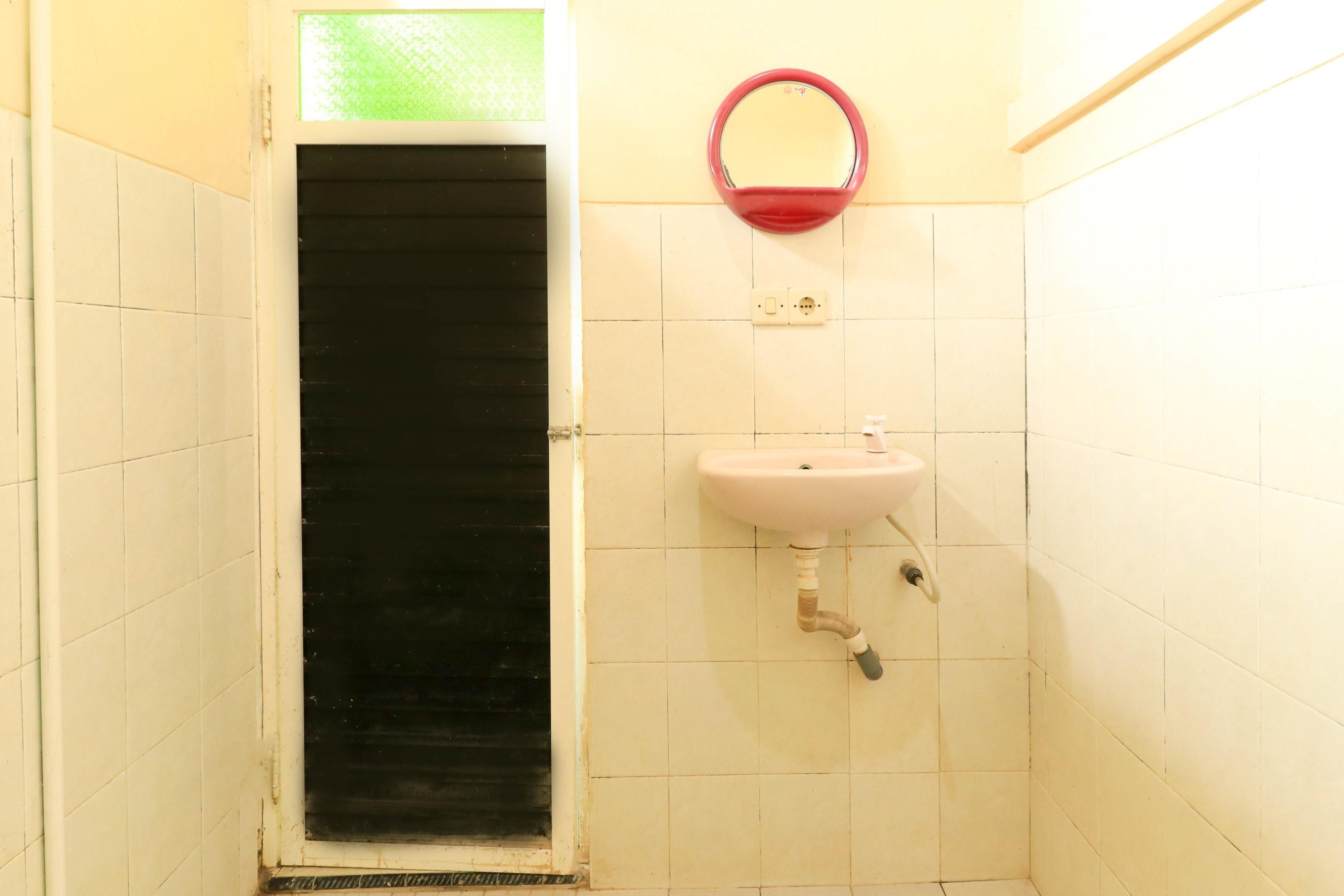 Penginapan Pondok Rizqi Syariah Brebek Dış mekan fotoğraf